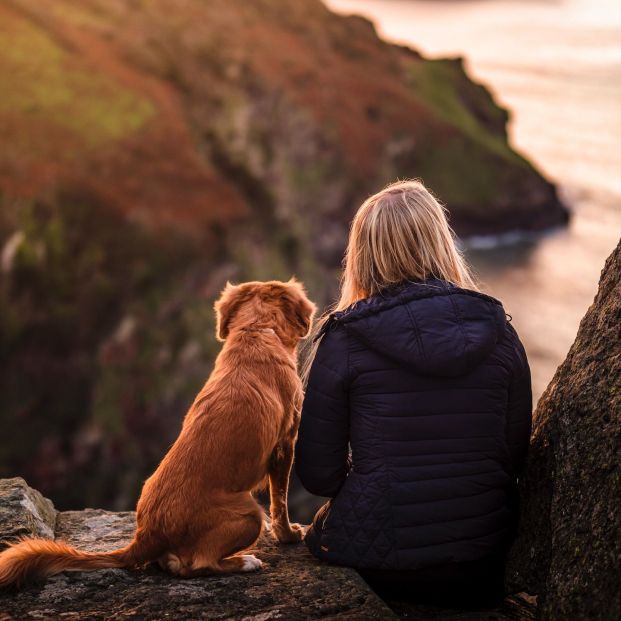 Los cerebros de los perros sintonizan mejor cuando les hablan mujeres