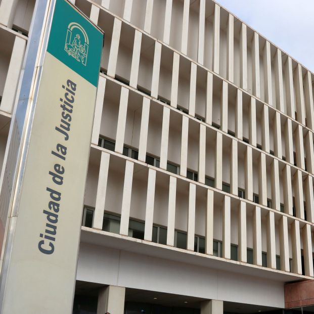 Fallece tras acudir dos veces al hospital con dolor de espalda, donde se le diagnosticó mala postura. Foto: Europa Press Fallece tras acudir dos veces al hospital con dolor de espalda, donde se le diagnosticó mala postura. Foto: Europa Press