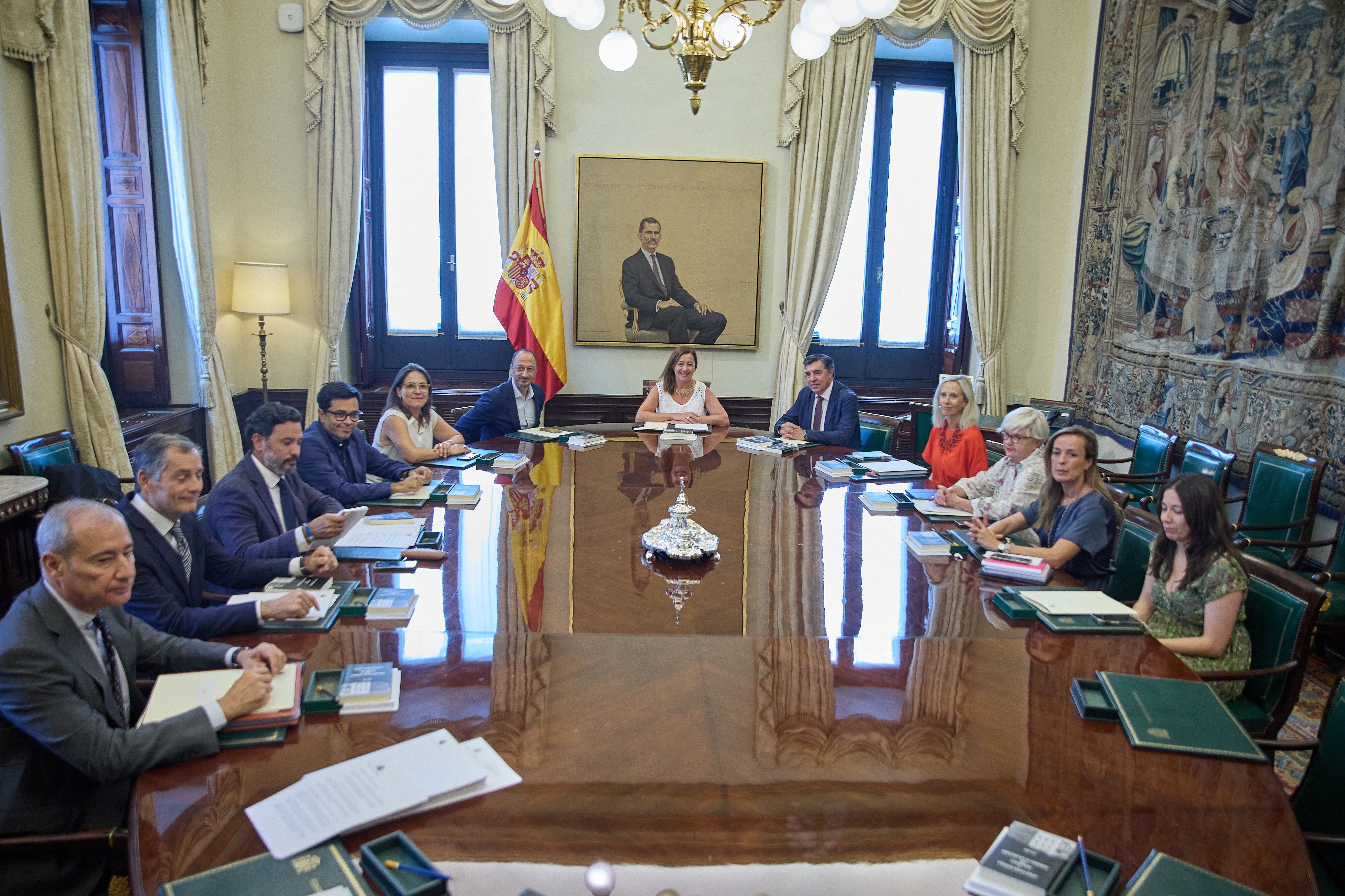 La Mesa del Congreso dará vía libre a los grupos de ERC y Junts con diputados prestados