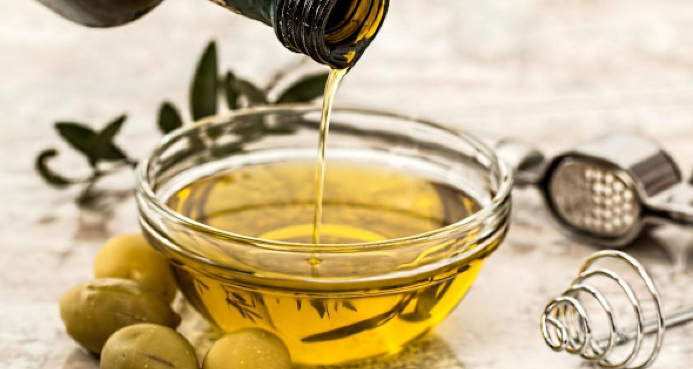 Los consejos de un nutricionista para ahorrar aceite de oliva