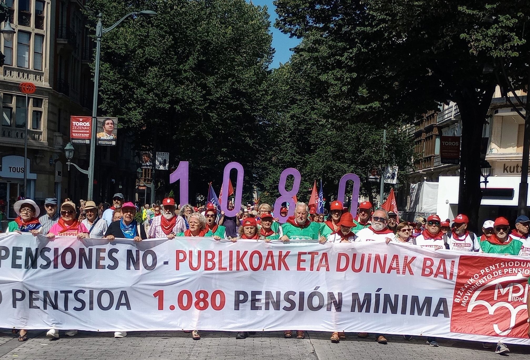 Arranca el 'otoño caliente' de los pensionistas: Bilbao, Granada y Madrid, centro de las protestas