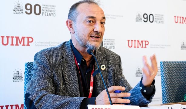 El director del Imserso defiende "revolucionar" los cuidados para "una vida digna hasta el final"