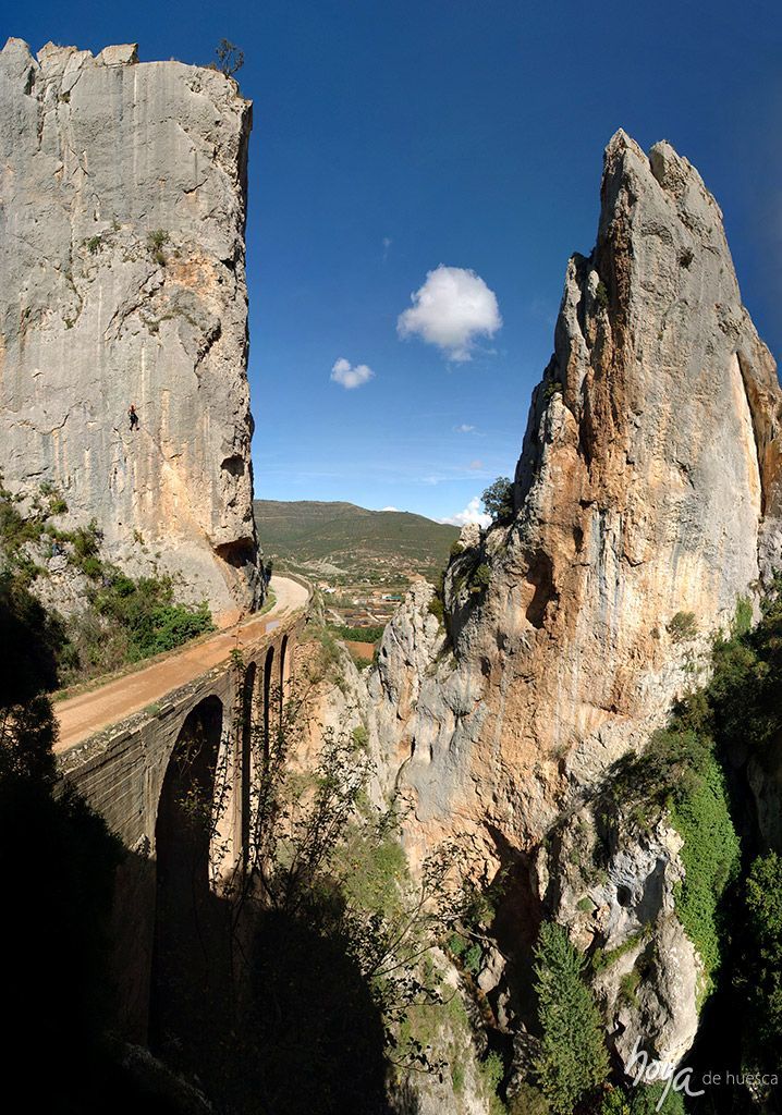 Tren Geológico del Prepirineo