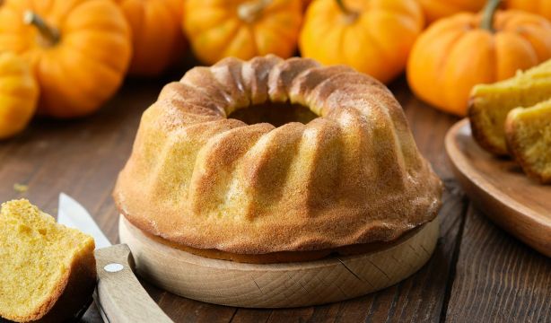 Receta de bizcocho de calabaza y una versión gourmet de tarta, con hinojo y palo dulce. Foto: Bigstock