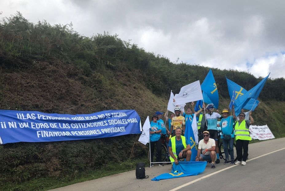 jubilados asturias vuelta pancartas (1)