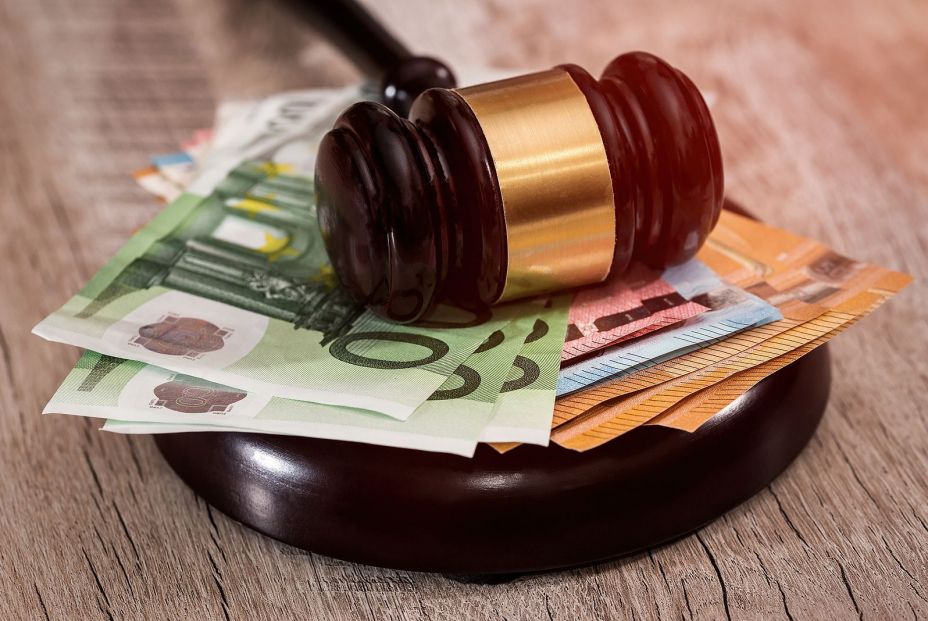 Sentencia del Constitucional: quien gane juicios a la banca por cláusulas abusivas no pagará costas. Foto: bigstock