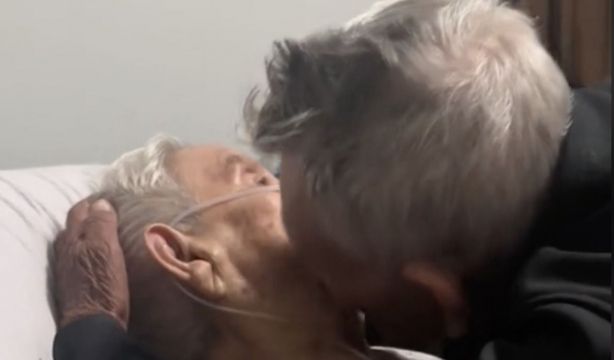 VÍDEO: La emocionante despedida de una pareja tras 73 años de matrimonio