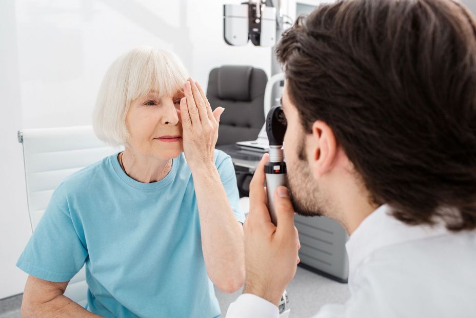 Un examen ocular podría revelar si una persona padece el síndrome del Covid largo Un examen ocular podría revelar si una persona padece el síndrome del Covid largo