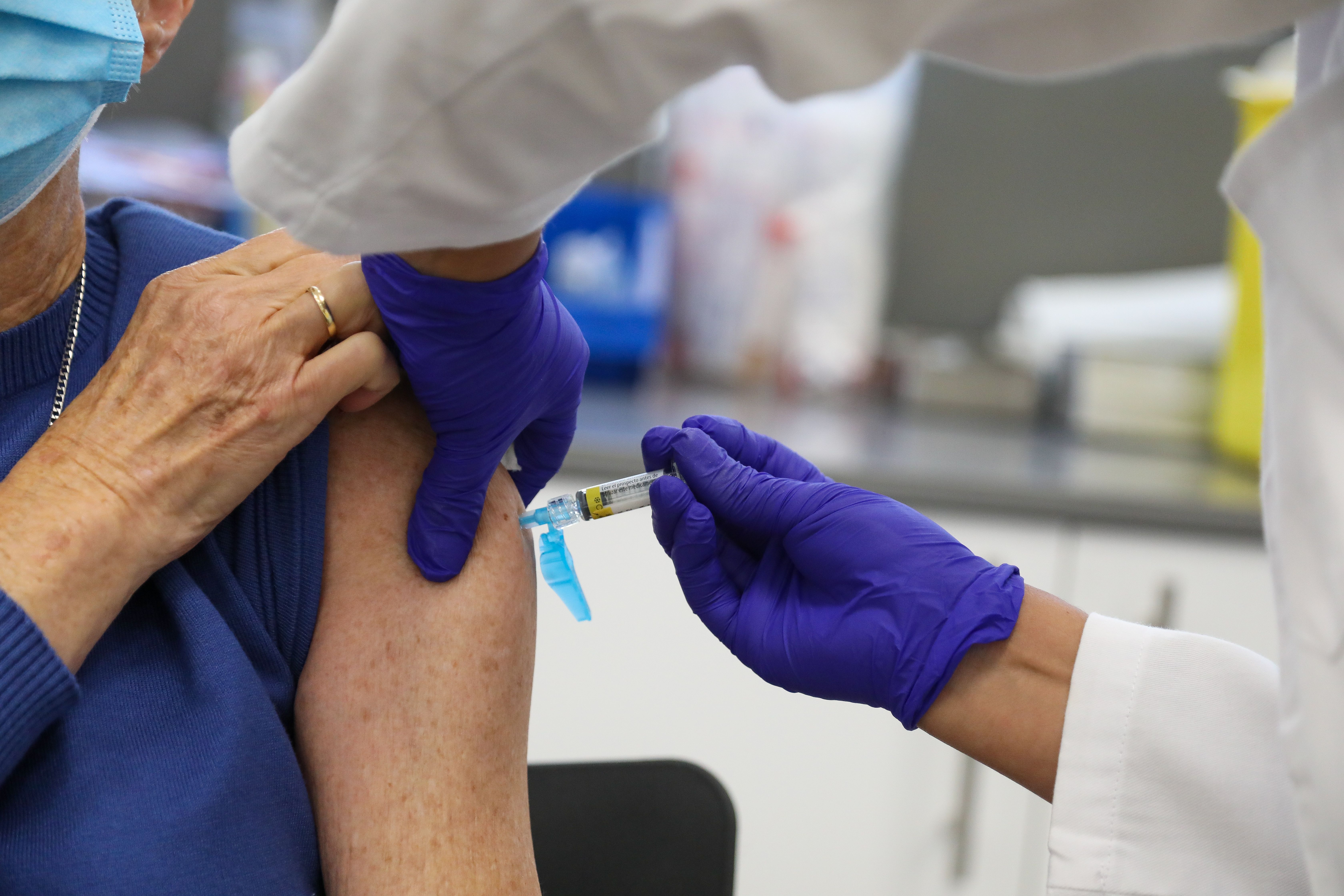 Campaña de vacunación de gripe y Covid: ¿cuándo comienza en cada comunidad autónoma?
