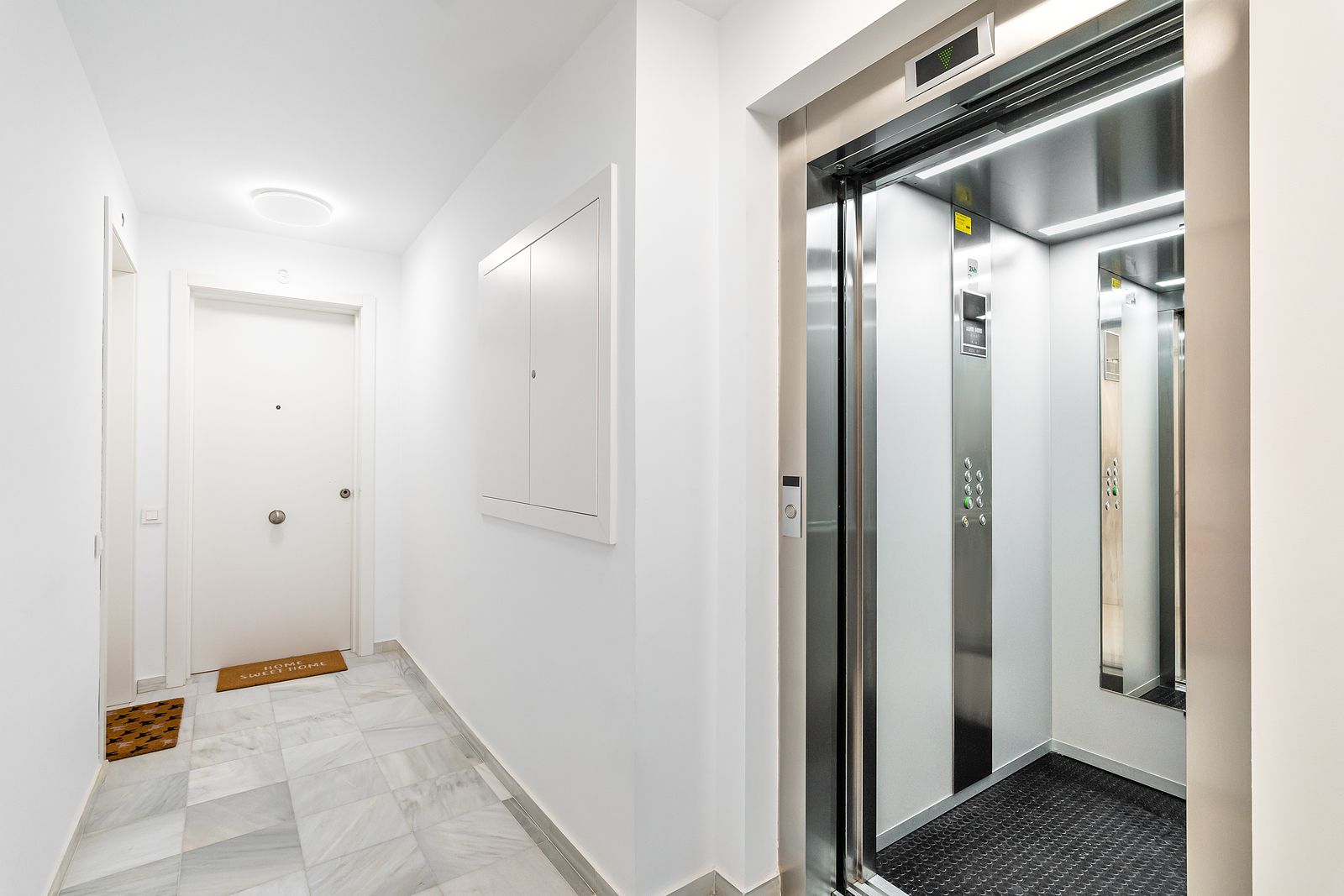 ¿Deben los vecinos de un bajo pagar el ascensor? Esto establece la ley en España ¿Deben los vecinos de un bajo pagar el ascensor? Esto establece la ley en España
