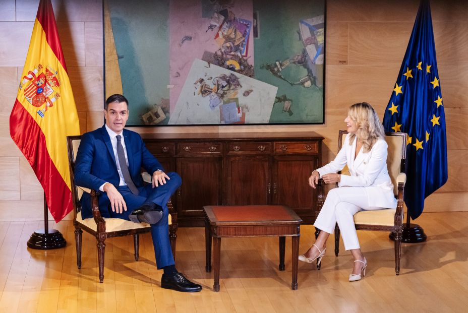 Pedro Sánchez y Yolanda Díaz se dan todo el mes de octubre para pactar la investidura