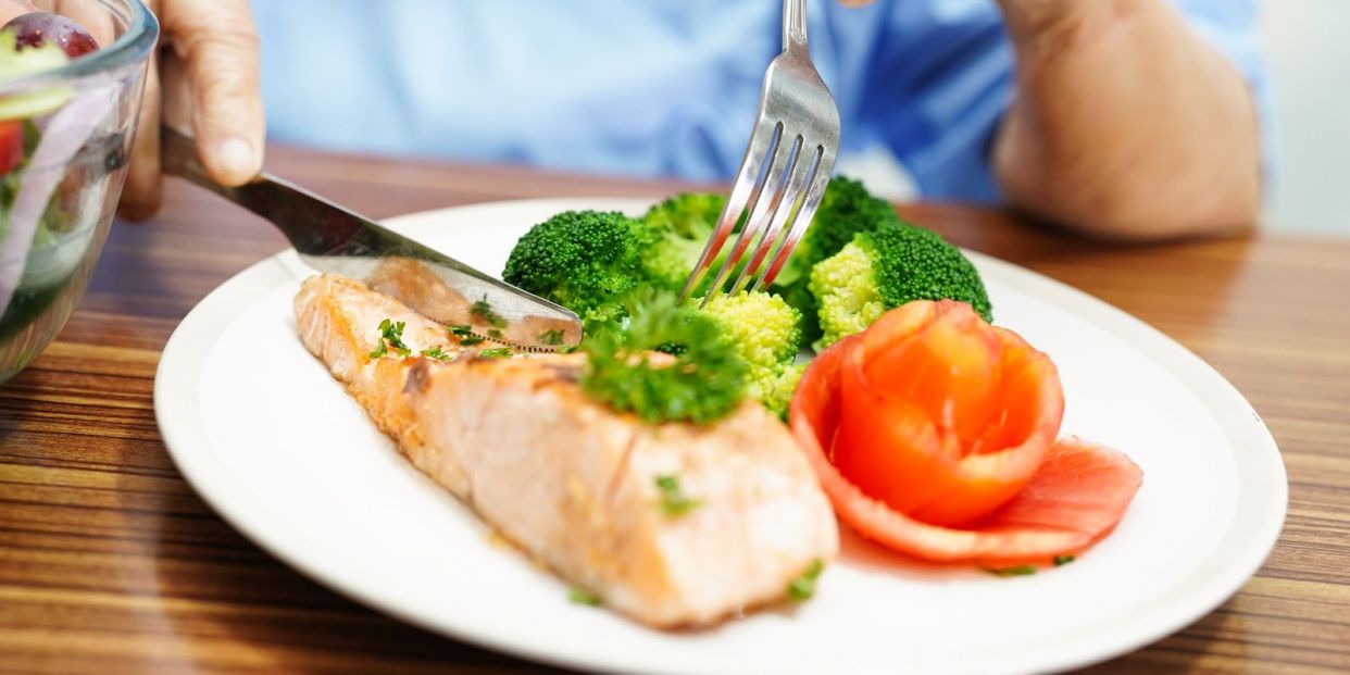 Dieta sana para personas mayores que necesitan ganar peso