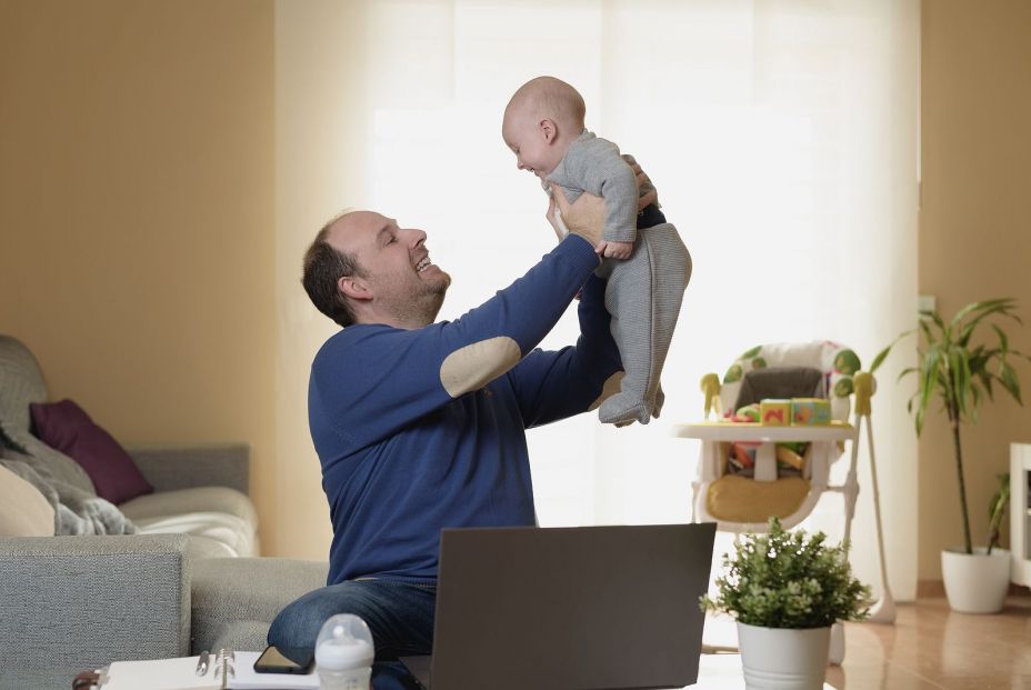 La conciliación laboral sigue recayendo más en las madres que en los padres, según Funcas (Fuente: BigStock) La conciliación laboral sigue recayendo más en las madres que en los padres, según Funcas (Fuente: BigStock)