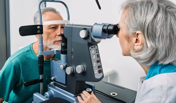 Los ojos, de los primeros órganos en envejecer: a esta edad empieza a disminuir la agudeza visual. Foto: Bigstock