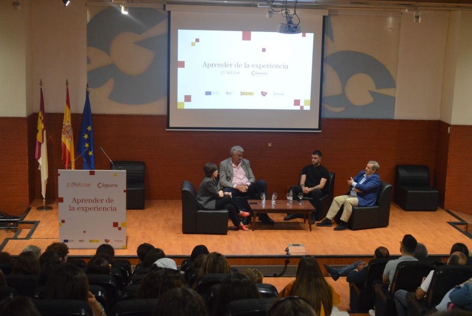 María de los Ángeles Martínez: "Los mayores son protagonistas necesarios del progreso colectivo"