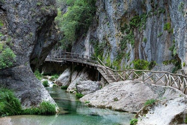 Estos son los mejores parques naturales de España  para una escapada de otoño