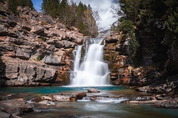 Estos son los mejores parques naturales de España  para una escapada de otoño