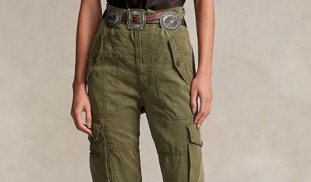 Pon un pantalón cargo en tu armario Pon un pantalón cargo en tu armario