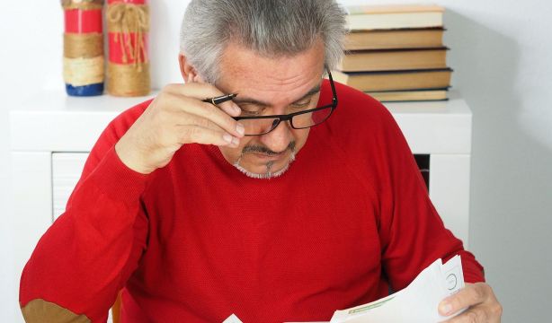 Luz y Gas: ¿Es legal emitir un período de varios días cobrando solo el término de potencia?