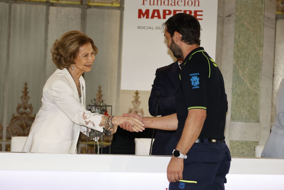 Pilar González de Frutos y Carlos Sainz, entre los Premios Sociales de Fundación Mapfre