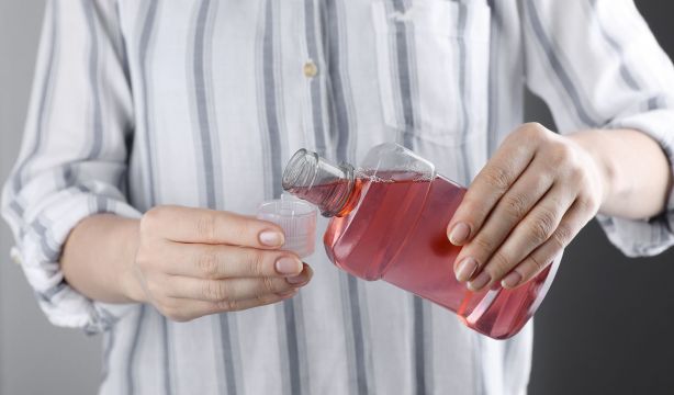 Estos enjuagues bucales reducen significativamente la capacidad de infección del herpes labial