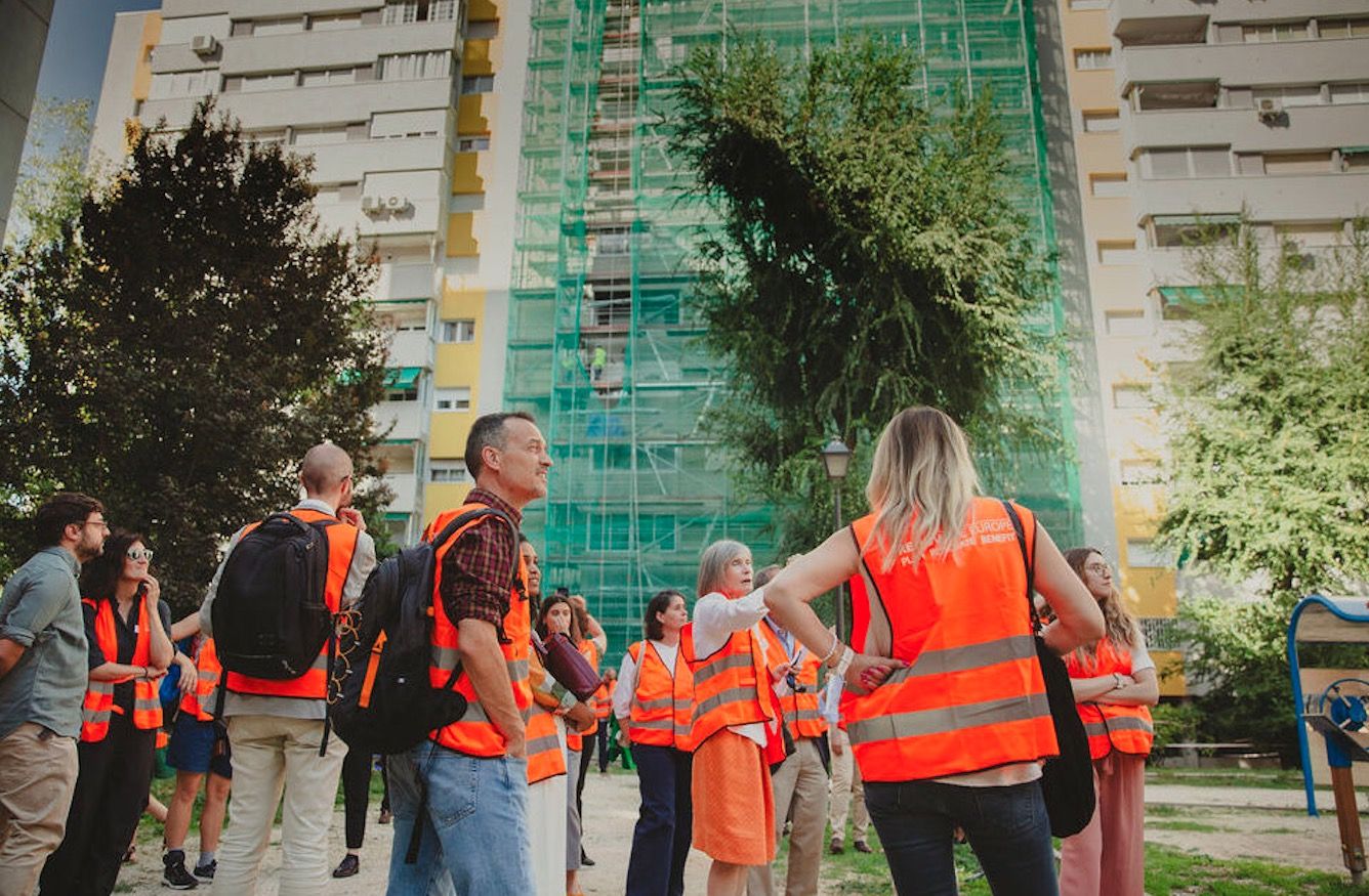 El drama de las viudas de Orcasitas: la Seguridad Social les reclama miles de euros por una ayuda