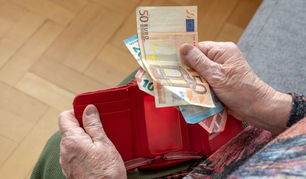 El Gobierno certifica que las pensiones mínimas y no contributivas aumentarán más que el IPC en 2024