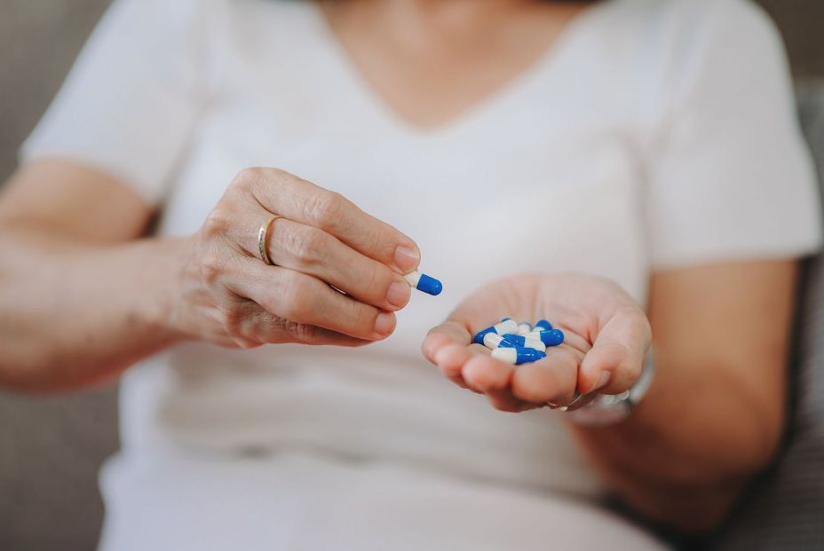 Polimedicación: los riesgos para los mayores que toman cinco o más medicamentos diarios