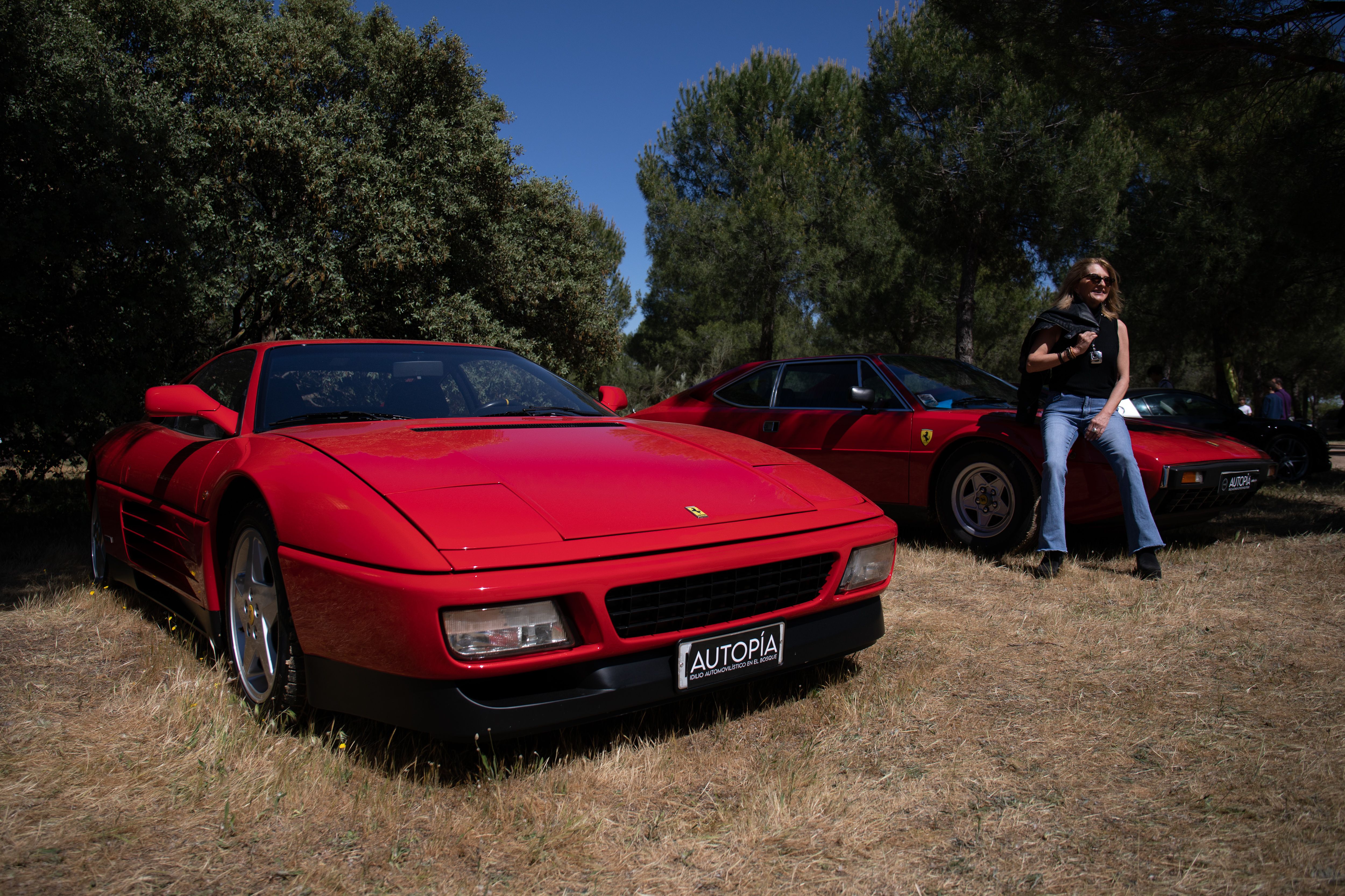EuropaPress 5139519 dos coches ferrari rojos segunda edicion feria autopia bosque santander EuropaPress 5139519 dos coches ferrari rojos segunda edicion feria autopia bosque santander