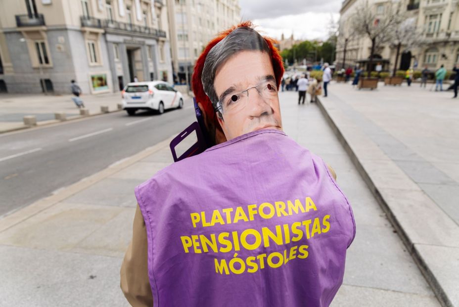 EuropaPress 5513686 persona careta escriva protesta pensionista