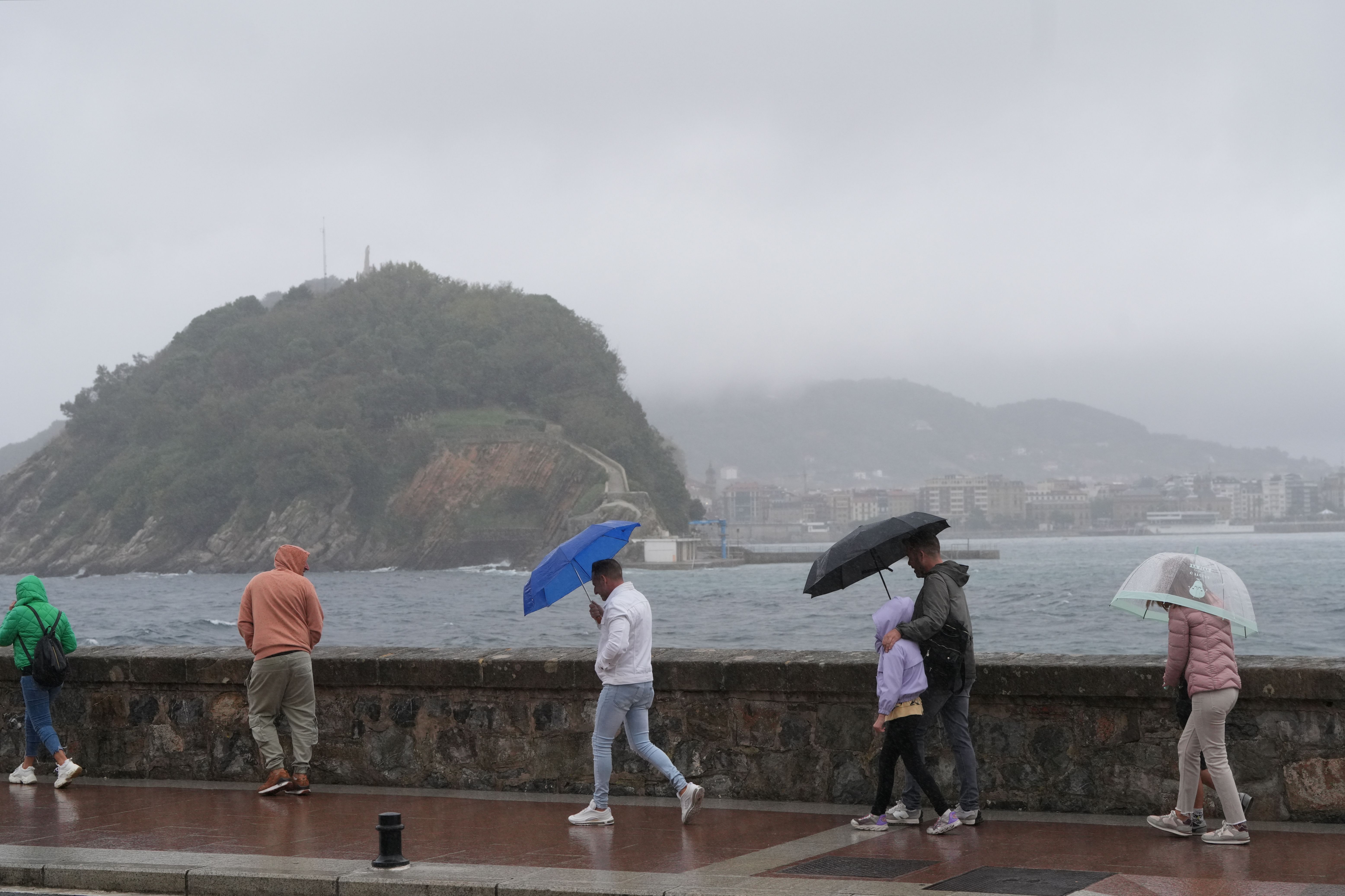 La borrasca 'Aline' se aleja de España pero bajan las temperaturas