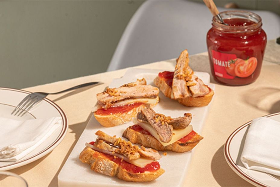 Receta tosta de secreto y mermelada de tomate Receta tosta de secreto y mermelada de tomate