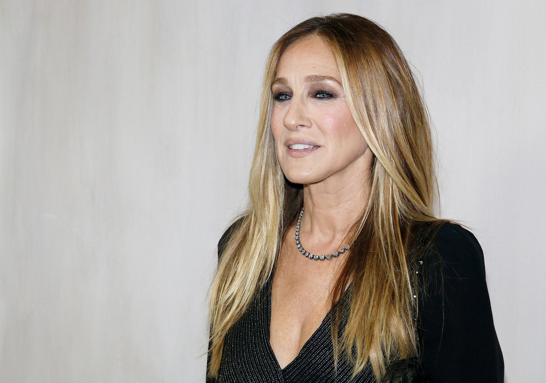 Sarah Jessica Parker denuncia la presión que sufren las mujeres por envejecer: "No lo entiendo"