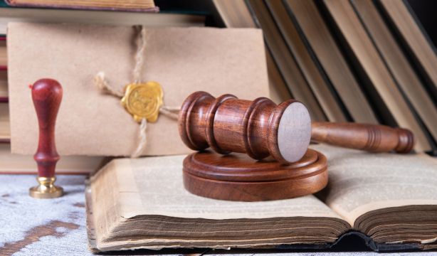 ¿Cuál es la diferencia entre un testamento abierto y uno cerrado?