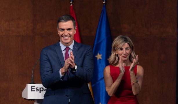PSOE y Sumar pactan la reducción de la jornada laboral y educación pública a partir de los 2 años