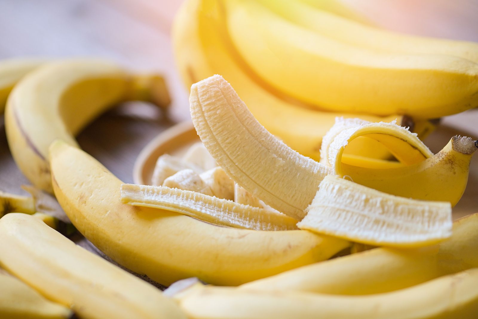 Mantén los plátanos en su punto durante más tiempo con este truco