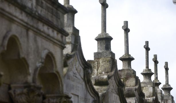 'Seguro de muertos': casi la mitad de los españoles cuenta con una póliza. Foto: EuropaPress