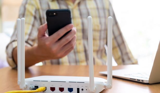 Telefonía vs. energía: estos son los servicios mejor y peor valorados por los españoles