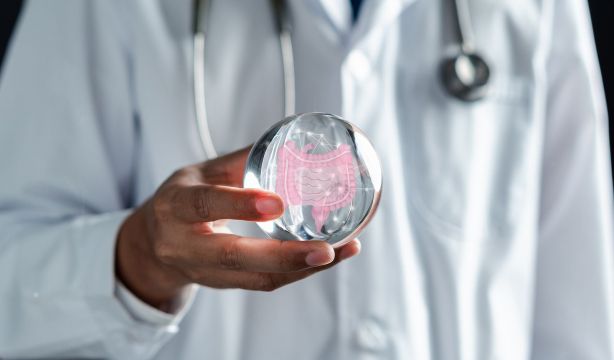El enigma del Covid persistente: vínculo clave entre inflamación intestinal y serotonina