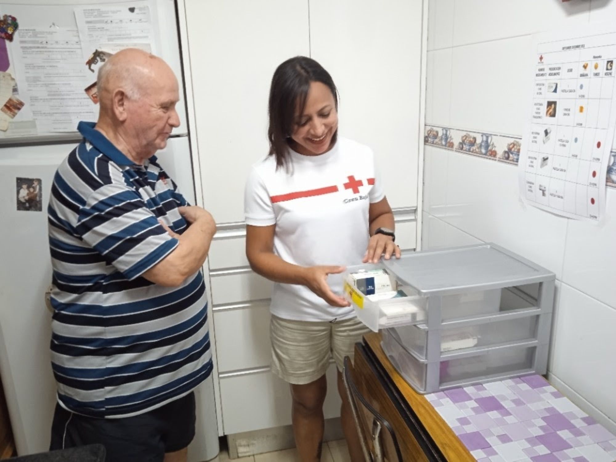 La soledad no deseada es el principal problema de adherencia terapéutica. Foto: Europa Press