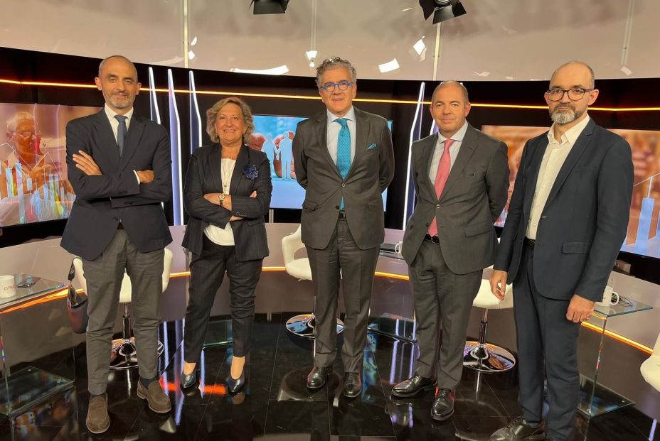 Foto grupo debate pensiones 1  Óptima Mayores, G. de Frutos, Alcaide, MAPFRE, Pedro Serrano