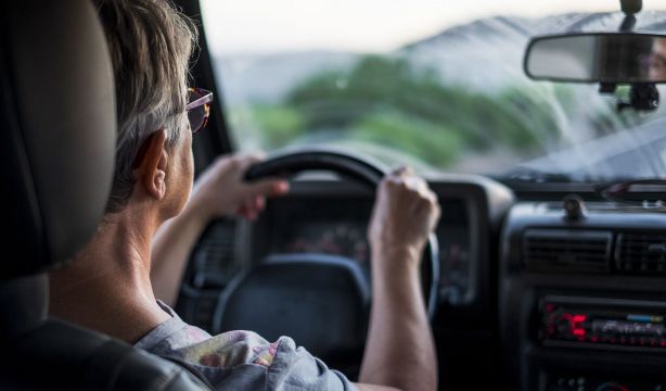 Por qué las mujeres tienen más riesgo de morir que los hombres ante el mismo accidente de tráfico