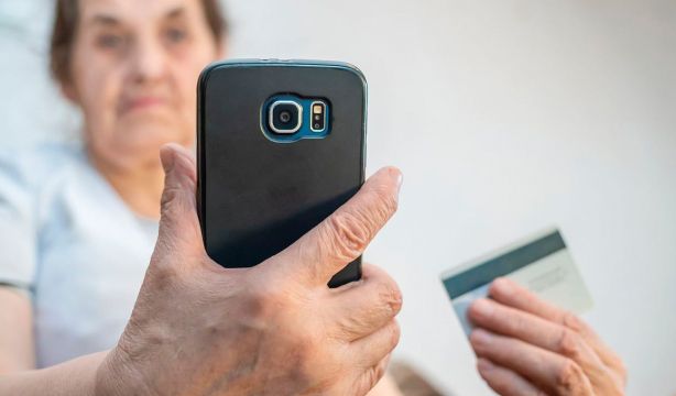 "La exclusión financiera de los mayores debe seguir en la agenda del próximo Gobierno"