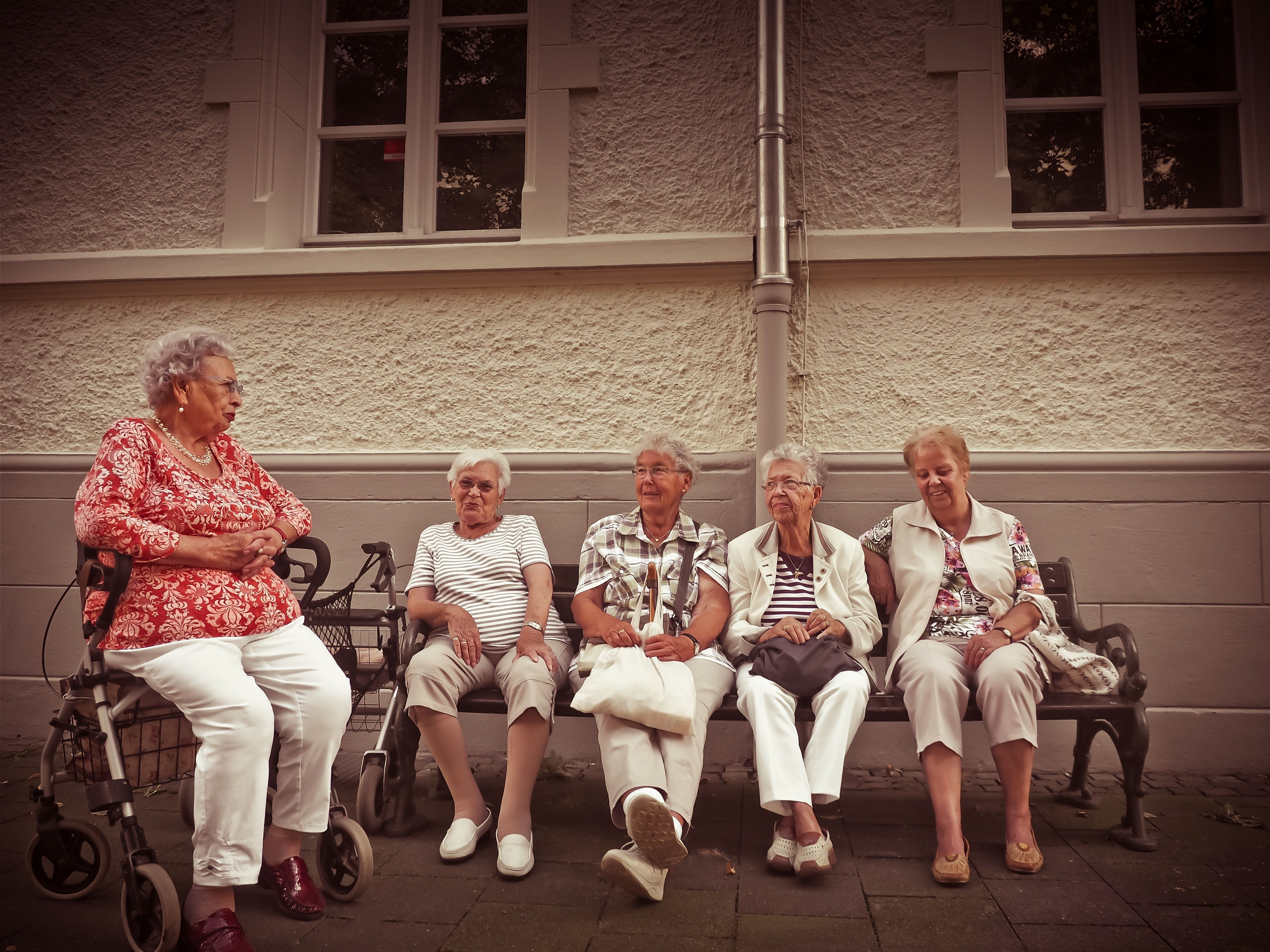 Las mujeres españolas tienen la mayor esperanza de vida de la OCDE, con una media de 88,5 años