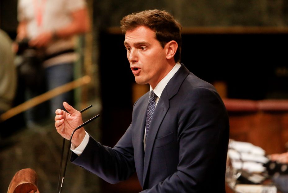 Albert Rivera durante la sesión de investidura de Pedro Sánchez