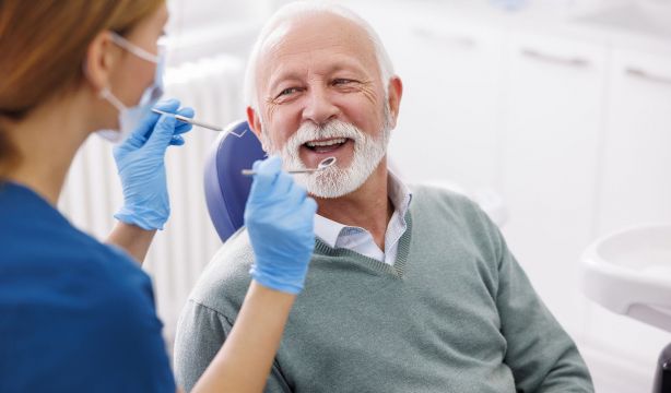 La SEGG y SEPA firman un acuerdo para impulsar la salud bucodental en personas mayores