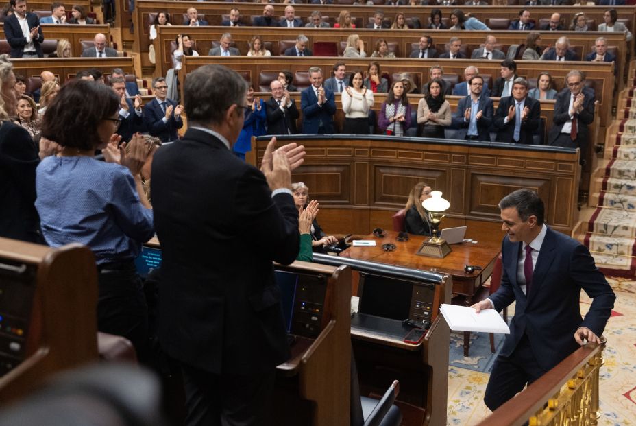 EuropaPress 5577656 aplausos presidente gobierno funciones candidato reeleccion pedro sanchez
