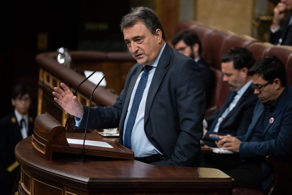 EuropaPress 5579859 portavoz pnv congreso aitor esteban interviene segunda sesion debate (1) EuropaPress 5579859 portavoz pnv congreso aitor esteban interviene segunda sesion debate (1)