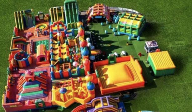 El parque de atracciones hinchables más grande del mundo llega a Valencia