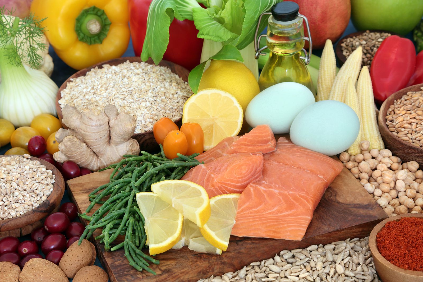 Antioxidantes y envejecimiento saludable: estos alimentos previenen el deterioro neuromuscular